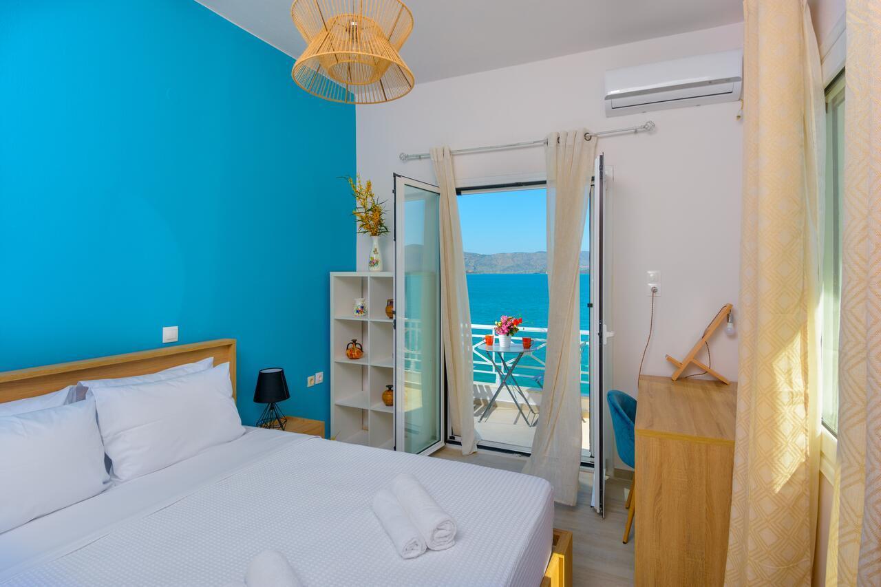 Margarita'S Seafront Luxury Apartment 伊罗达 外观 照片