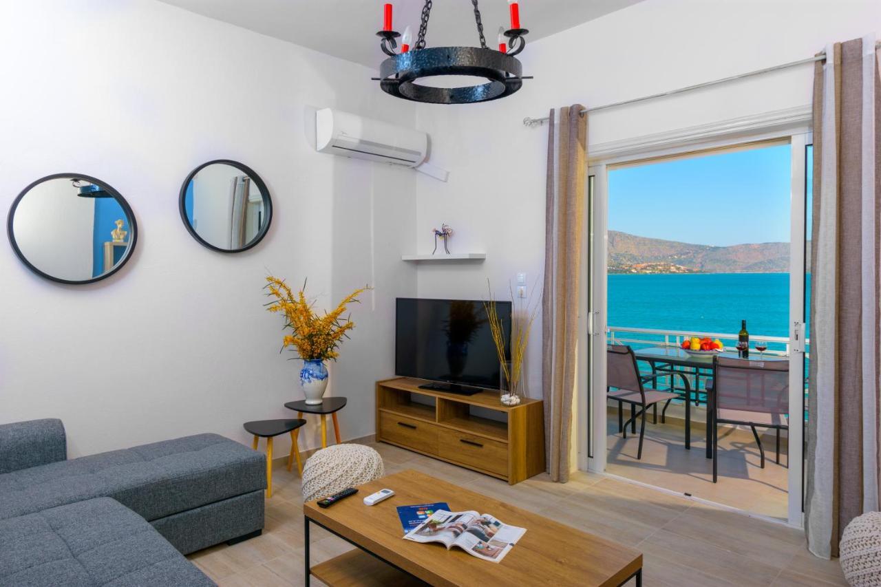 Margarita'S Seafront Luxury Apartment 伊罗达 外观 照片