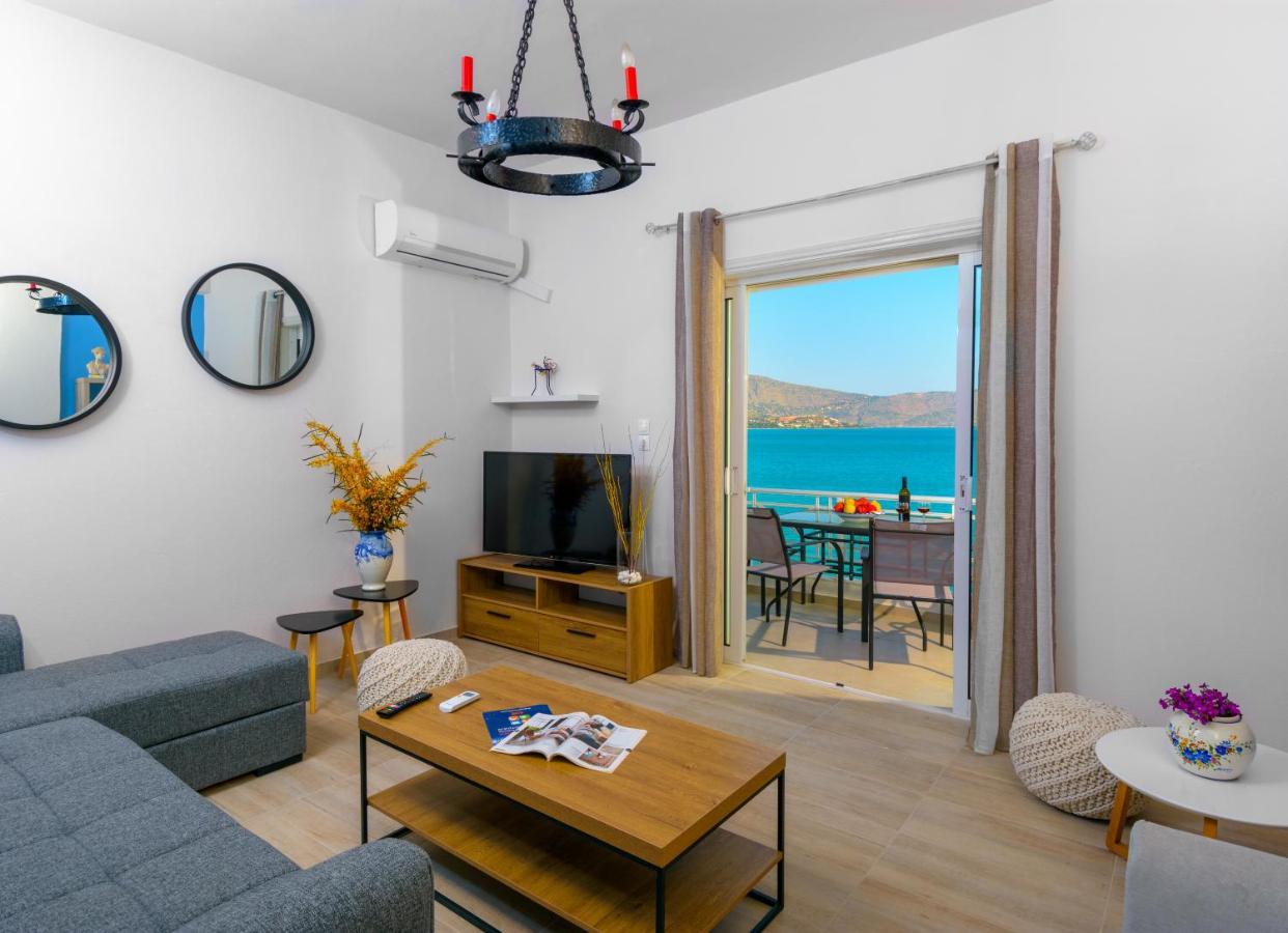 Margarita'S Seafront Luxury Apartment 伊罗达 外观 照片
