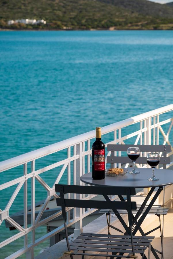Margarita'S Seafront Luxury Apartment 伊罗达 外观 照片